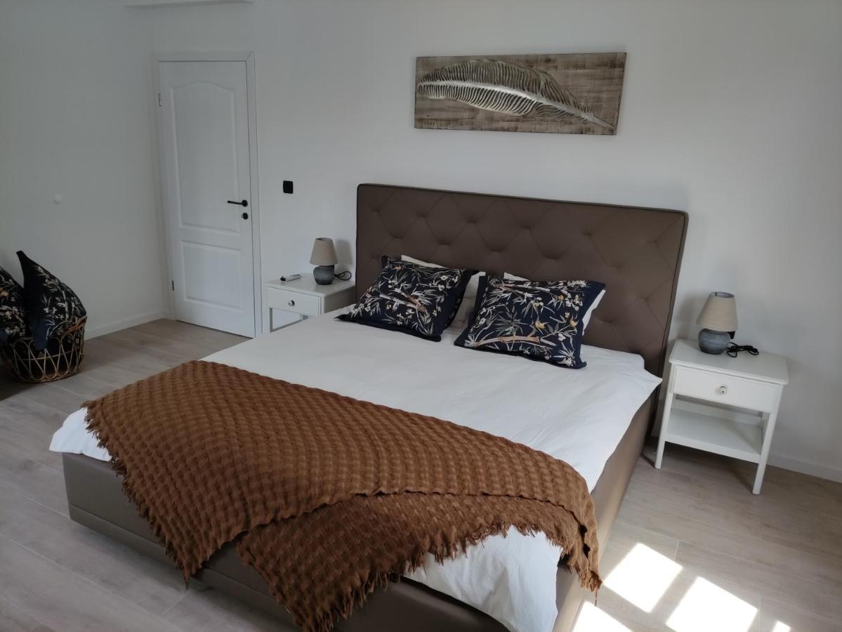 Apartvilla Castropola Ngoại thất bức ảnh