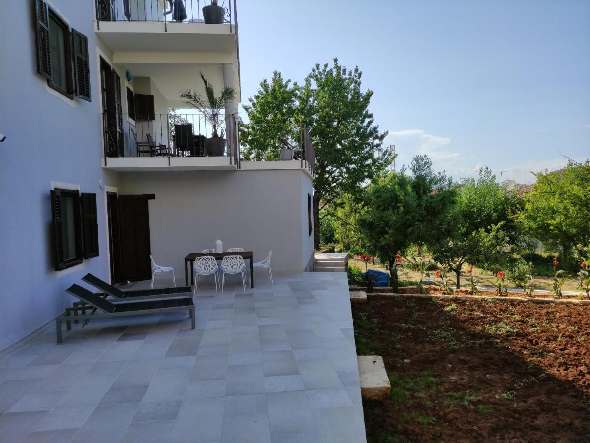 Apartvilla Castropola Ngoại thất bức ảnh